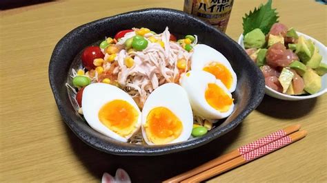 2022 08 04木 晩ゴハンはパリパリ麺のサラダとまぐろアボカドで一杯 まいにちごはん