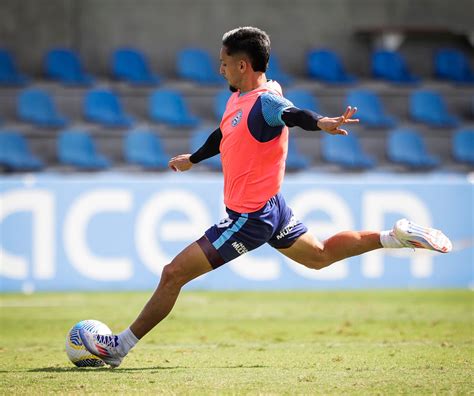 Jornal Correio Refor O No Meio Campo Bahia Inicia Prepara O