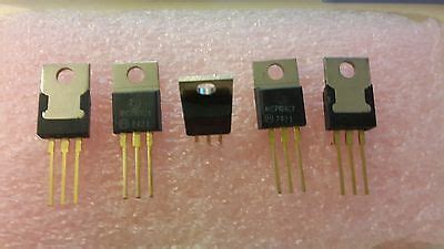 X Motorola Mc Ct Linear Voltage Regulators A Neg V V To