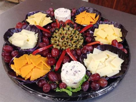 CLASSIC CHEESE PLATTER – Taste of Splendour Catering