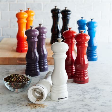 Le Creuset Black Salt And Pepper Mills Creuset Le Creuset Kitchen