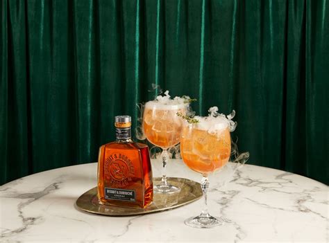 Henny cocktail recipes are trending at bars across the country 15