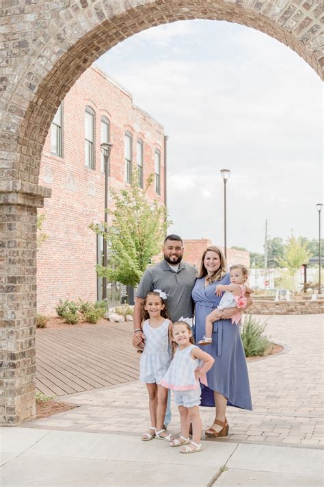 Summer Family Session | Downtown Dublin, GA - mollyhensley.com