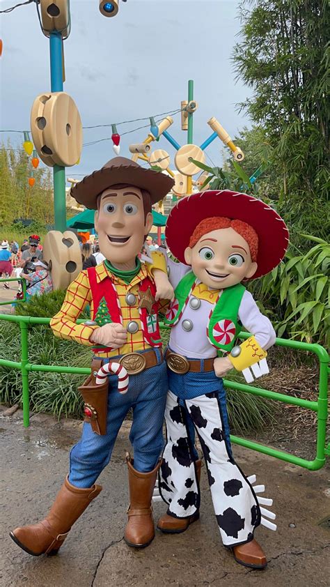 Woody and Jessie are Full of Festive Cheer at Disney's Hollywood Studios! - MickeyBlog.com