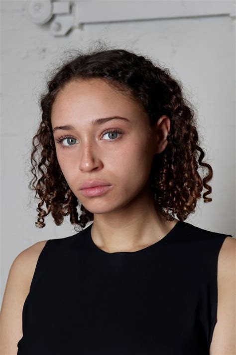 Hot Sexy Ella Rae Smith Bikini Pics