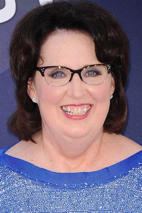phyllis smith profile images