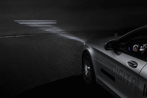 Mercedes Benz Introduces Digital Light Technology