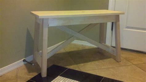 HOUSE UNDERCOVER: DIY Small Rustic Bench