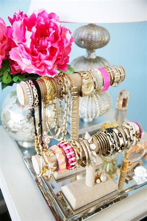 These Are The Five Best Ways To Organize Jewelry For Every Style So You