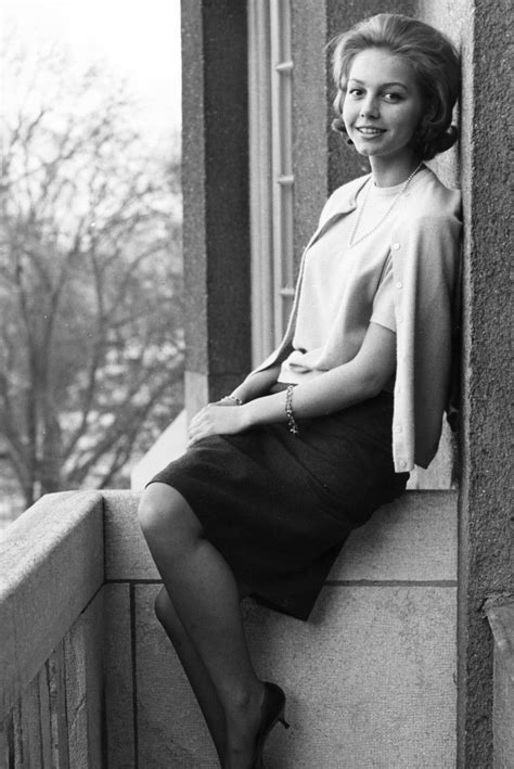 Remembering Sandra Louise Chavez: Obituary and Service Details 15