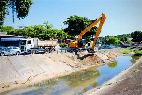 Prefeitura de Sorocaba e Saae realizam limpeza preventiva do Córrego