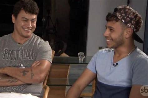 Popó fala sobre relação filho gay Chamo ele de meu viadinho