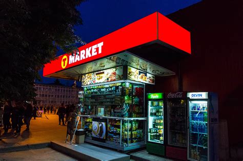 T-MARKET Панагюрище | С винил | Табели | Медия Дизайн