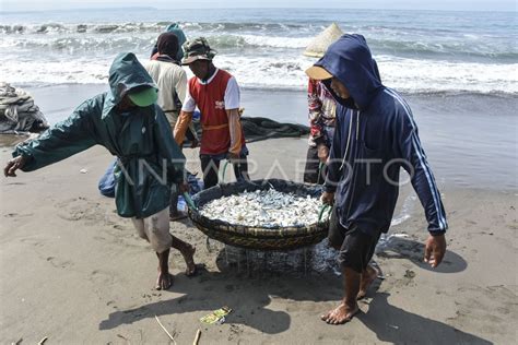 Implementasi Program Ekonomi Biru Bagi Nelayan ANTARA Foto