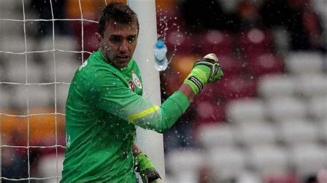 Fernando Muslera Dan Hamzao Lu A Klamas Fanatik Gazetesi