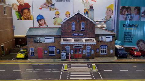 The Citybuilder Roads And Pavements Cardboard Model Layout Kit O Scale