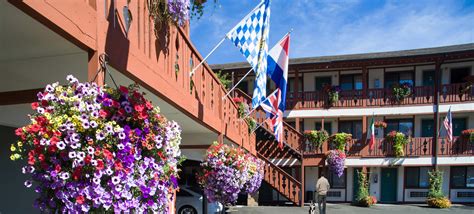 Pet-Friendly Leavenworth Hotel | Family & Dog-Friendly Lodging