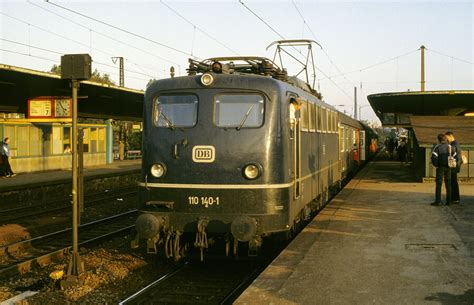 110 140 der DB in Köln Messe Deutz