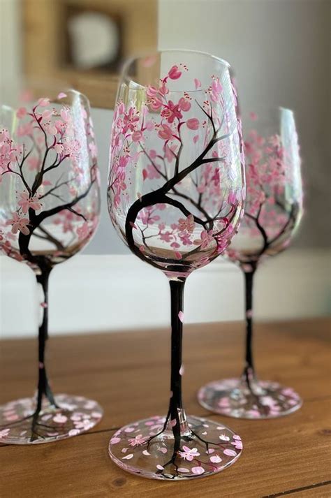 40 Artistic Wine Glass Painting Ideas Bored Art Artofit