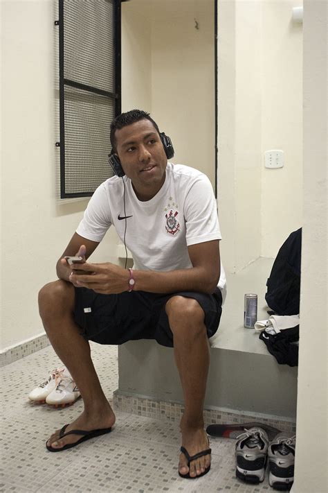 Luis Ramirez Nos Vesti Rios Antes Da Partida Entre Corinthians X S O