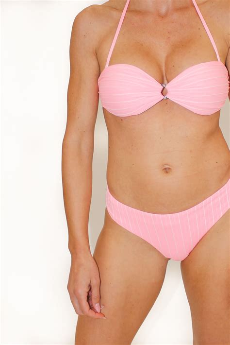 Braguita De Bikini Reversible Texturizado Rosa Garota