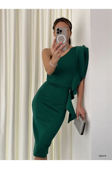 Secret Passion Lingerie Klasik Omuzdan Kat Detaylı Scuba Kumaş Yeşil Midi Boy Abiye Ve Mezuniyet