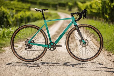 Bianchi Impulso Pro La Nuova Gravel Per Fare Velocit Pianeta