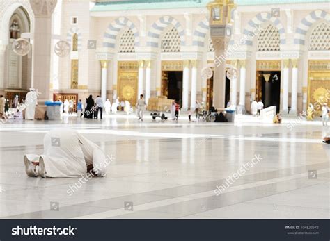 Muslim Praying Medina Mosque Outdoor Stock Photo 104822672 | Shutterstock