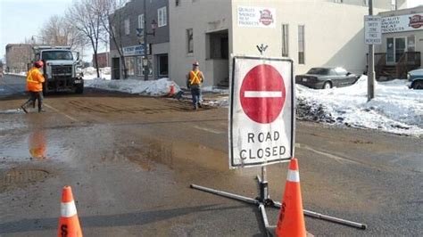 Police Lay Nd Impaired Charge After Driver Hits Building Cbc News