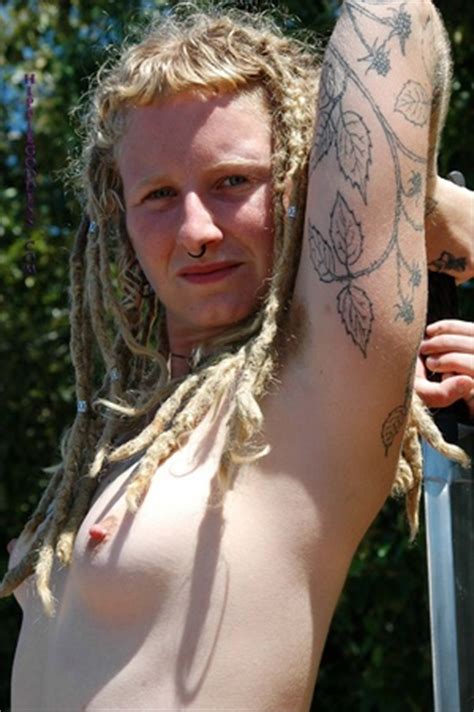 Teen Porn Hairy Dreadlocked Hippie Gir XXX Dessert Picture