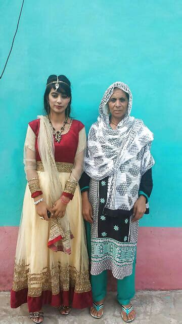 Desi Paki Pakistanis Indian Indian Hijabi Porn Pictures Xxx Photos Sex Images Pictoa