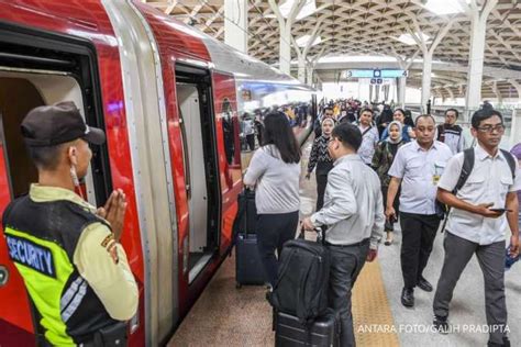 Harga Tiket Dan Jadwal Kereta Cepat Whoosh Ke Stasiun Karawang Sudah