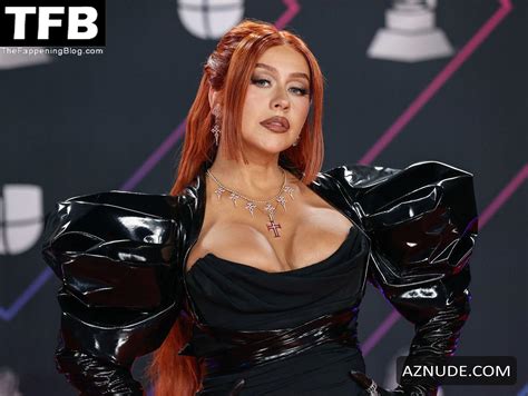 Christina Aguilera Sexy Seen Flaunting Her Hot Cleavage At The Annual Latin Grammy Awards In Las