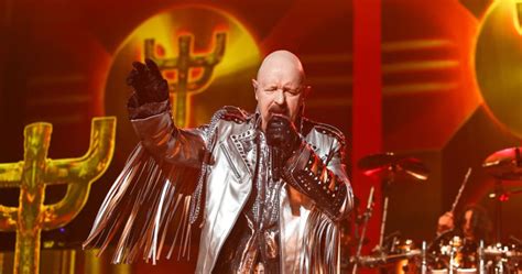 El líder gay de Judas Priest se casó en secreto con su pareja de mucho tiempo