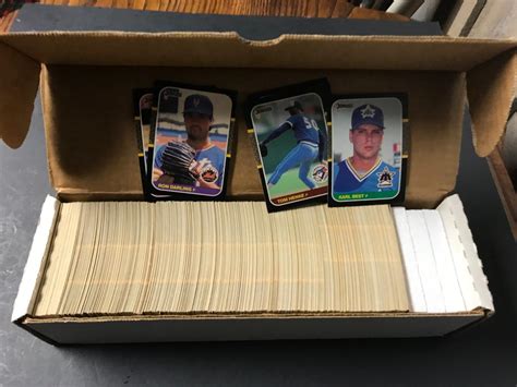 BASEBALL CARDS | EstateSales.org