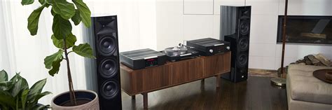 hdi    triple   mm floorstanding loudspeaker