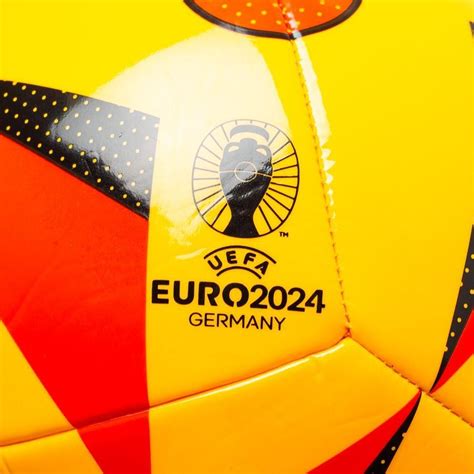 Adidas Voetbal Fussballliebe Club Euro Goud Rood Zwart