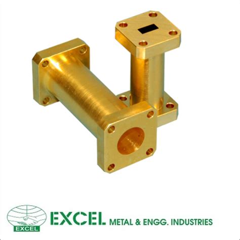 Golden Ferrous And Non Ferrous Metals Rectangular Waveguide Section At