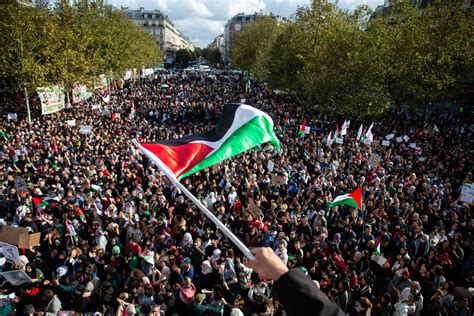 Desetine Hiljada Ljudi Na Skupu Podr Ke Palestini U Parizu Rtvtk