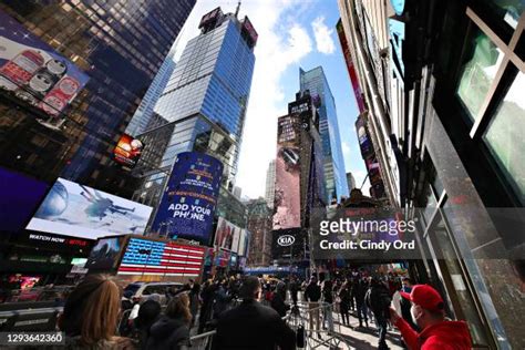 Times Square Countdown Photos and Premium High Res Pictures - Getty Images