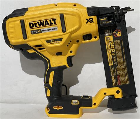 Dewalt Dcn680b 20v Max Xr 18 Gauge Cordless Brad Nailer Tool Only Ebay