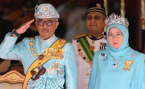 Malaysia Enthrones New King After Historic Abdication