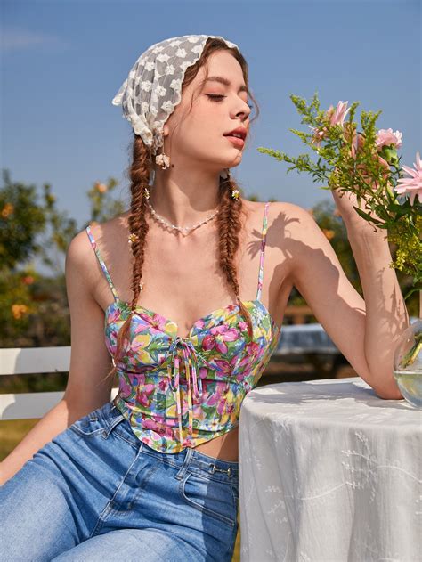 SHEIN MOD Top à fines brides à imprimé floral à nœud Mode en ligne