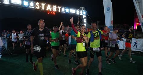 9 Nocny Wrocław Półmaraton Tak biegaliście we Wrocławiu MNÓSTWO ZD