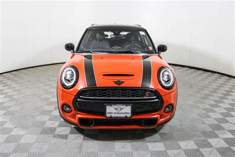 New 2020 MINI Hardtop 2 Door FWD Iconic In New York C200081 MINI Of