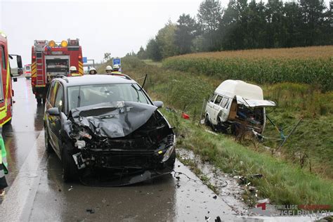 Schwerer Unfall Bei Odelzhausen Freiwillige Feuerwehr Geiselbullach E