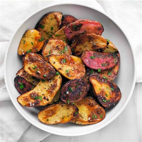 Easy Lemon Rosemary Roasted Potatoes Last Ingredient Recipe Side Dishes Easy Rosemary