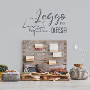 Leggo Per Legittima Difesa Evergreen Orange Adesivi Murali