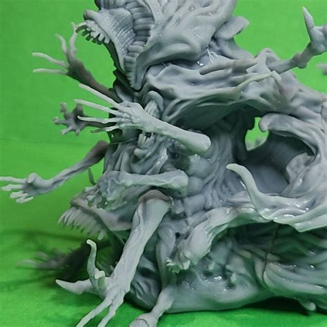 3d Printable Nyarlathotep The Crawling Chaos By Voidrealm Minis