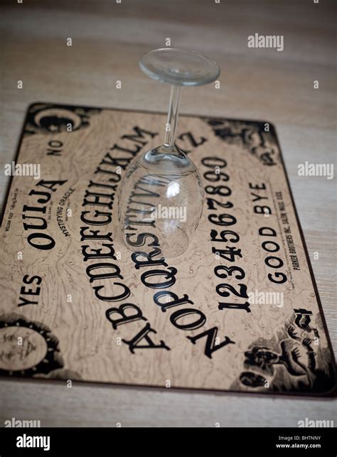 Ouija Hi Res Stock Photography And Images Alamy